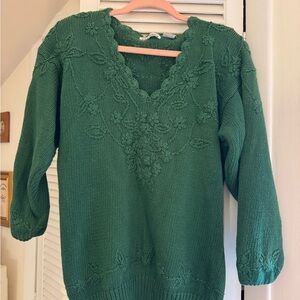 Vintage Green Floral Embroidered Women's Sweater Size Small